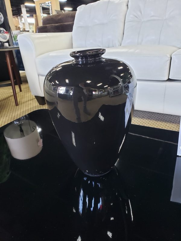 BLACK VASE Fashion